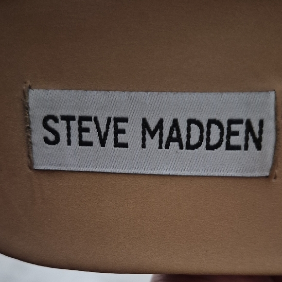 Steve Madden Black Slide Sandals - Picture 2 of 16